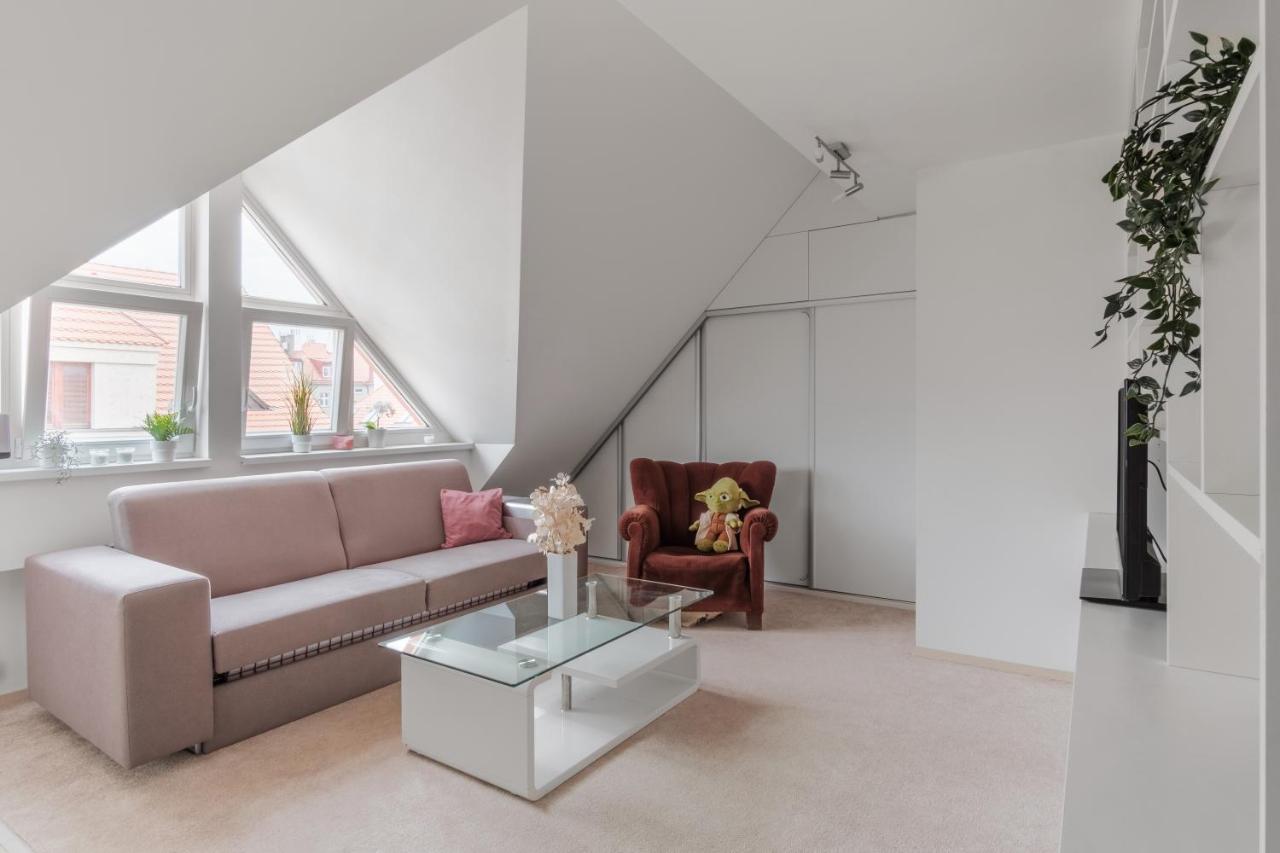 Attic Maisonette In Stresovice By Days *
